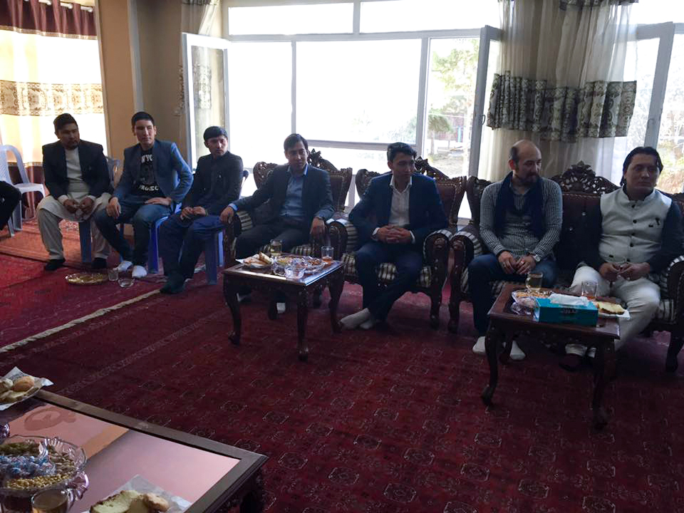 با شماری از قهرمانان ورزشی افغانستان