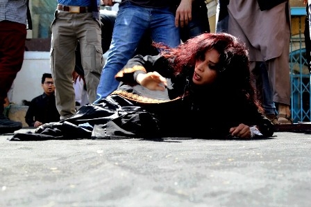 در چهلمین روز قتل فرخنده، سینماگران کشور صحنه قتل او را بازسازی کردند
