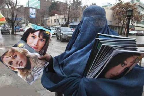 نگاهی به وضعیت اجتماعی زنان شهری و روستایی نگاهی به وضعیت اجتماعی زنان شهری و روستایی
