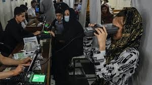 طالبان خدمات گذرنامه را به هفت ولایت افغانستان گسترش میدهد طالبان خدمات گذرنامه را به هفت ولایت افغانستان گسترش میدهد