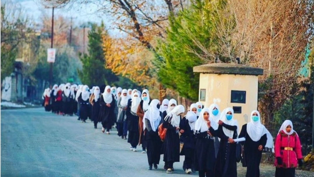 طالبان به دختران از صنف ۱ تا ۶ اجازه میدهند تا درس بخوانند؛ طالبان به دختران از صنف ۱ تا ۶ اجازه میدهند تا درس بخوانند؛
