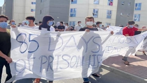 کمپ ابوظبی؛ مهاجرین از بیتوجهی آمریکا در قبال خودشان نگرانند کمپ ابوظبی؛ مهاجرین از بیتوجهی آمریکا در قبال خودشان نگرانند