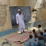 اخطاریهی طالبان برای آموزگاران مکاتب اخطاریهی طالبان برای آموزگاران مکاتب