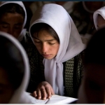 دختران، آسیب‌پذیرترین قشر جامعه‌ی افغانستان‌اند 